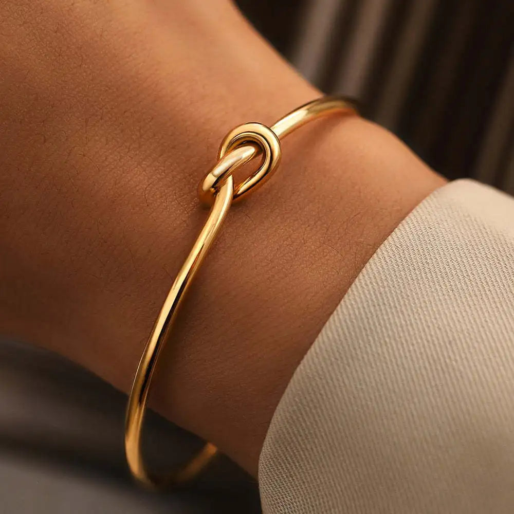 Elegant Round Knot Bracelets