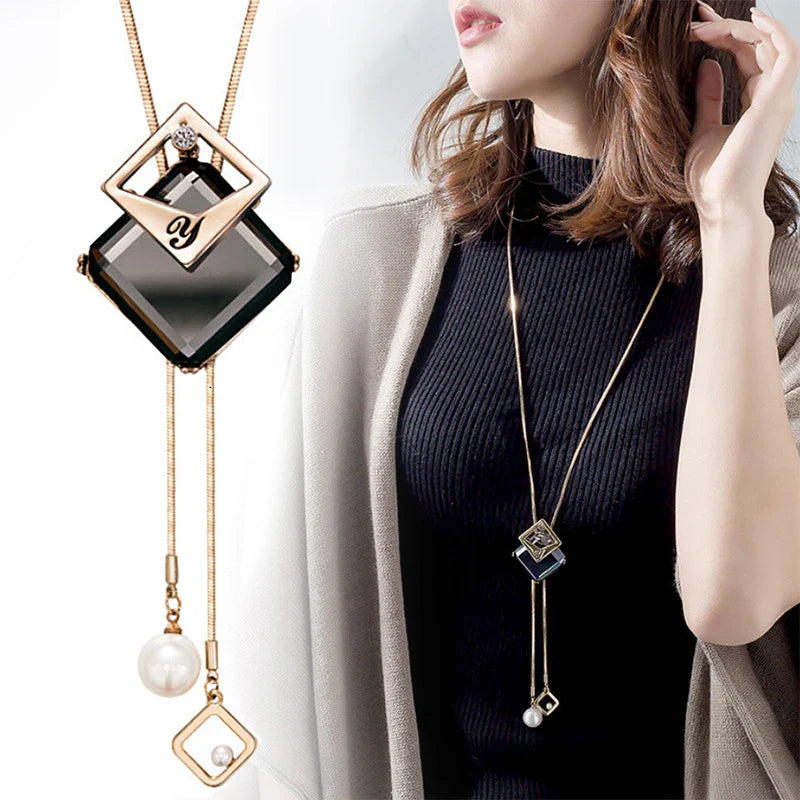 Women’s Long Pendant Necklace