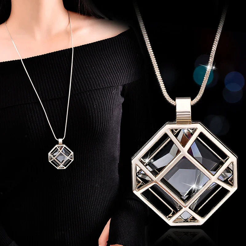 Women’s Long Pendant Necklace