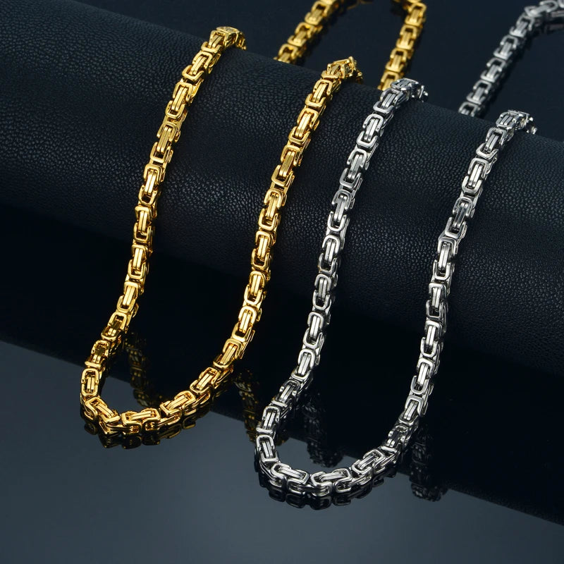 UOKIOK Byzantine Box Necklace