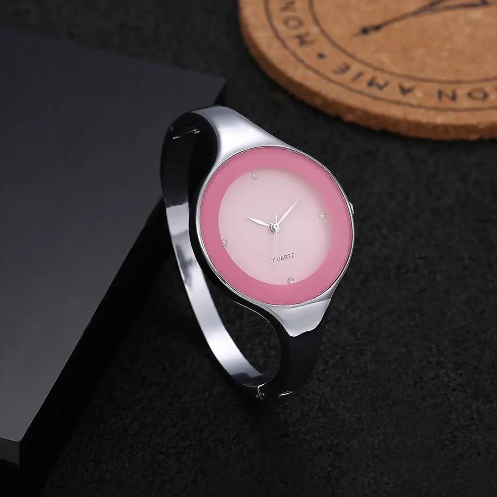 Women Quartz Bangle Watch