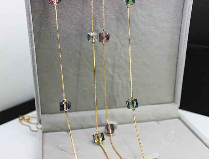 Women’s Elegant Crystal Necklace