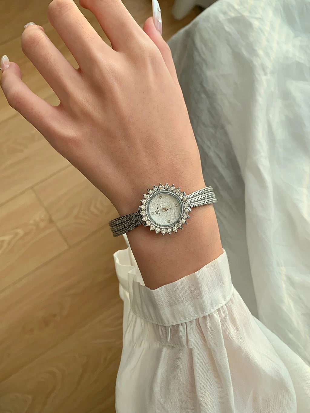 Round Alloy Watch