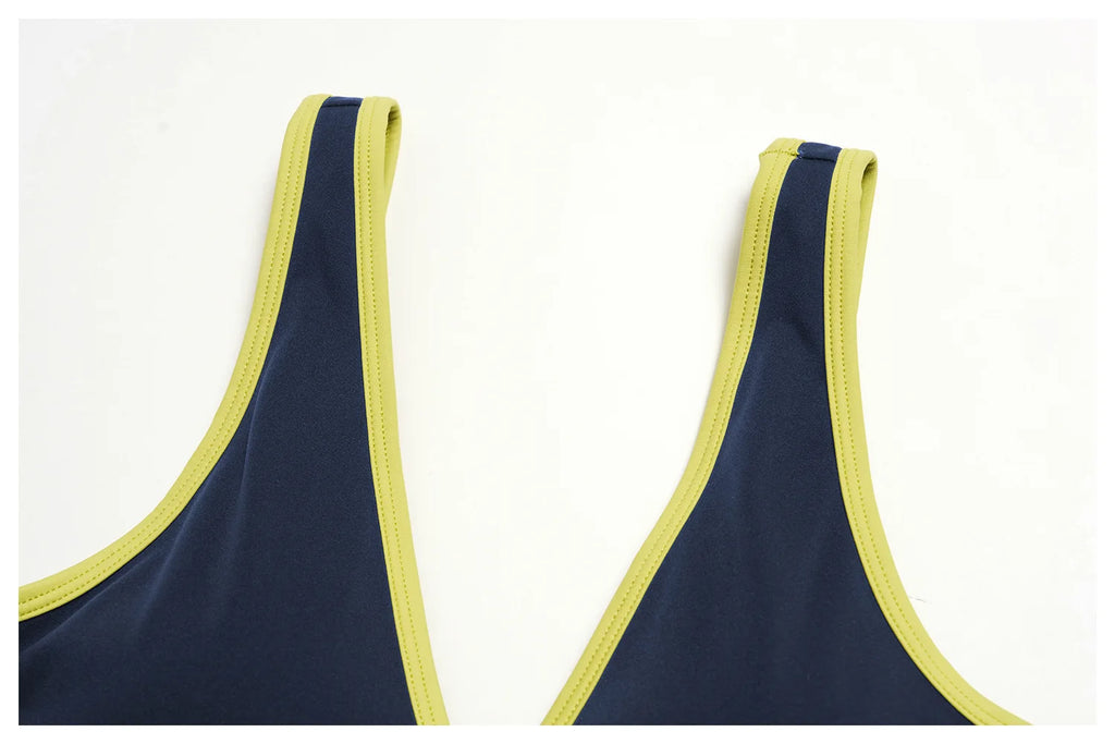 Nylon Striped Sleeveless True-To-Size Fit Two-Piece Yoga Set