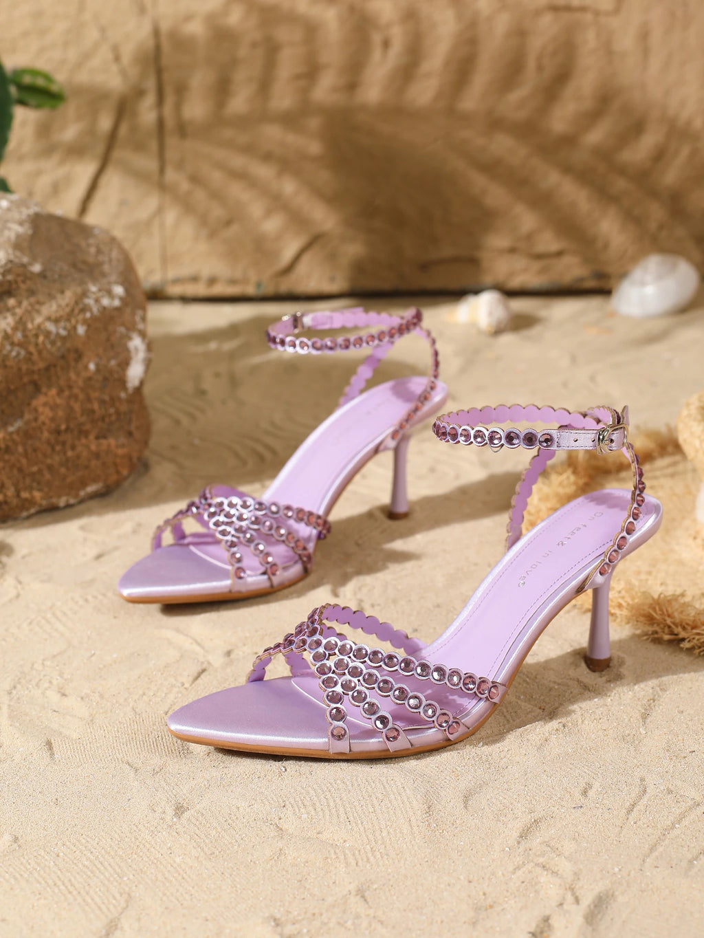 LIGHT LAVENDER CRYSTAL RHINESTONE SCALLOP