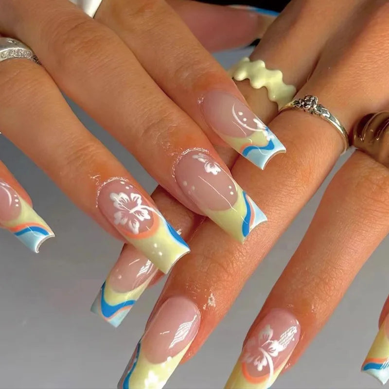 Gradient Wearing Fake Nails Long