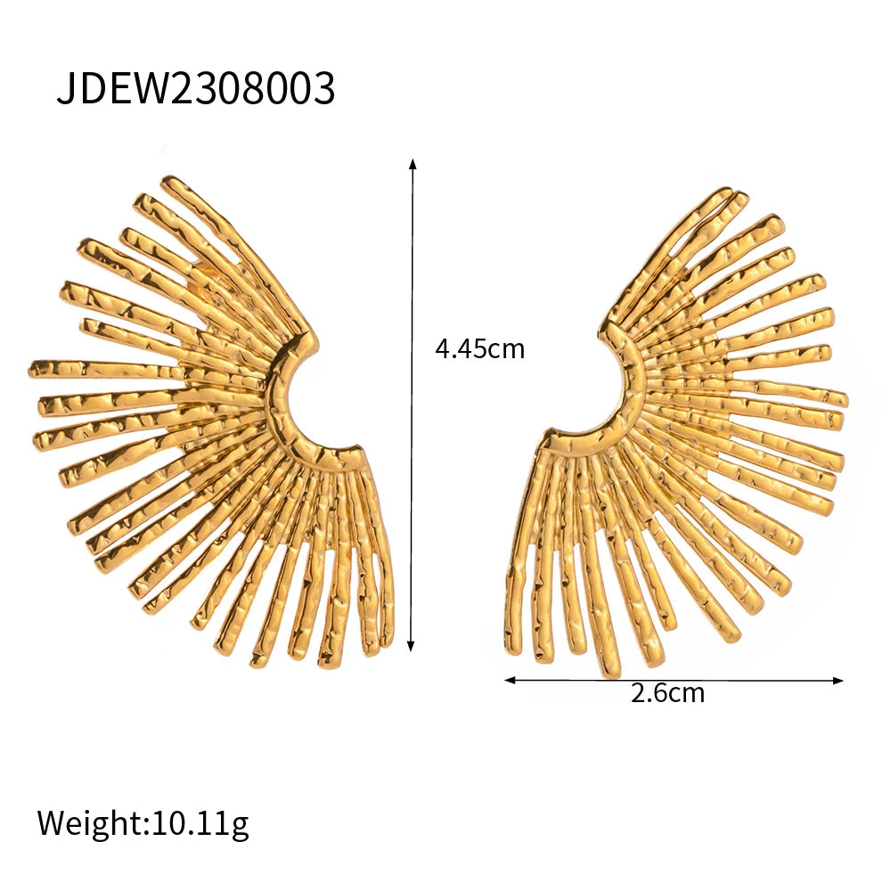 Hollow Gold Pendant Earrings