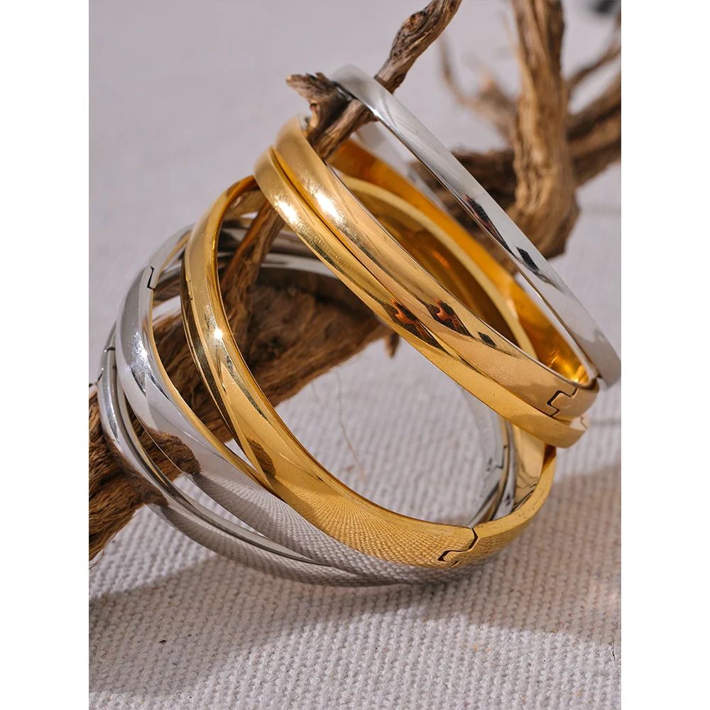 Geometric Gold Bangle Bracelet