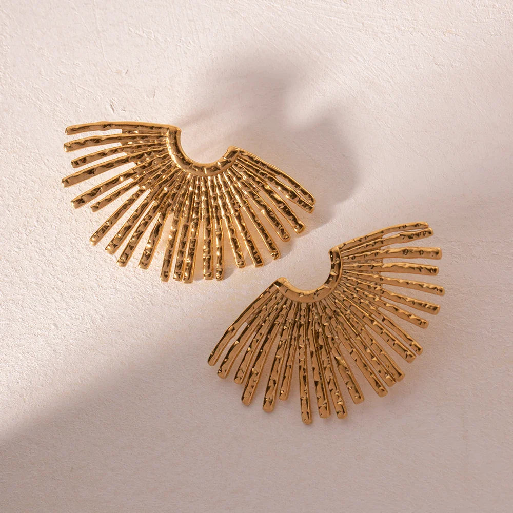 Hollow Gold Pendant Earrings