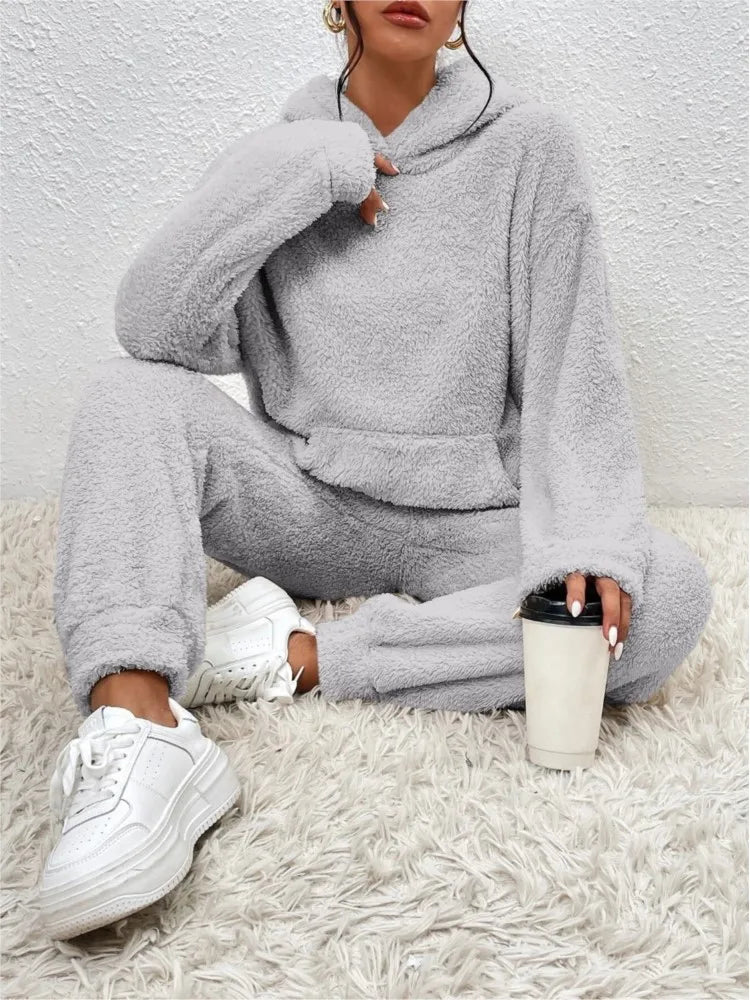 Women’s Plush Hooded Sweatshirt & Trousers 2-Piece Set