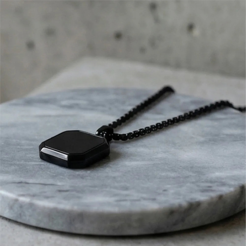 SMALING Black Square Necklace