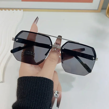 Fashionable Men's Square Sunglasses