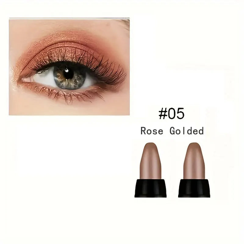 Pearlescent glitter eyeliner