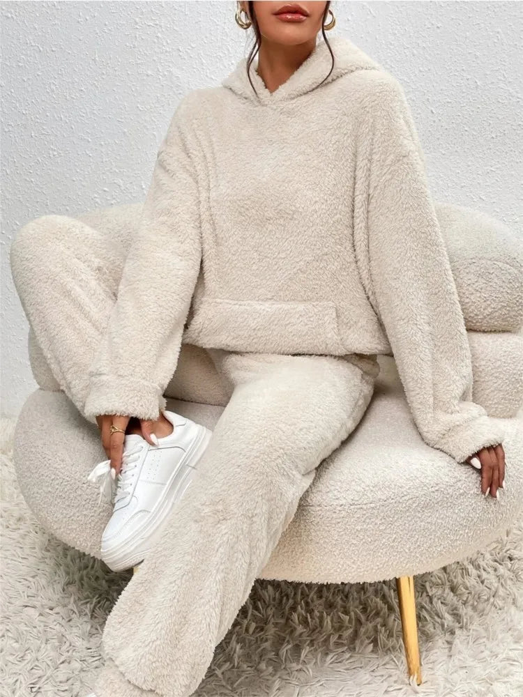 Women’s Plush Hooded Sweatshirt & Trousers 2-Piece Set