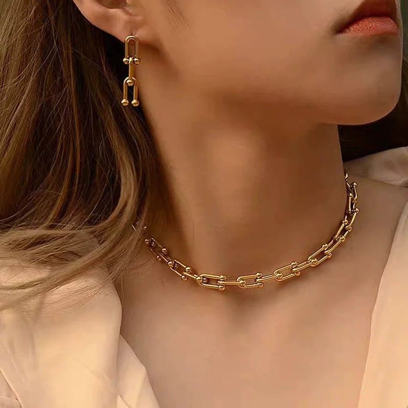 U Shape Thick Chain Necklace