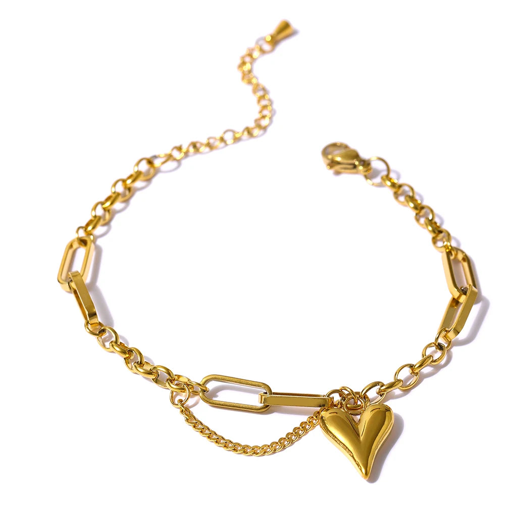 Gold Geometric Pendant Necklace