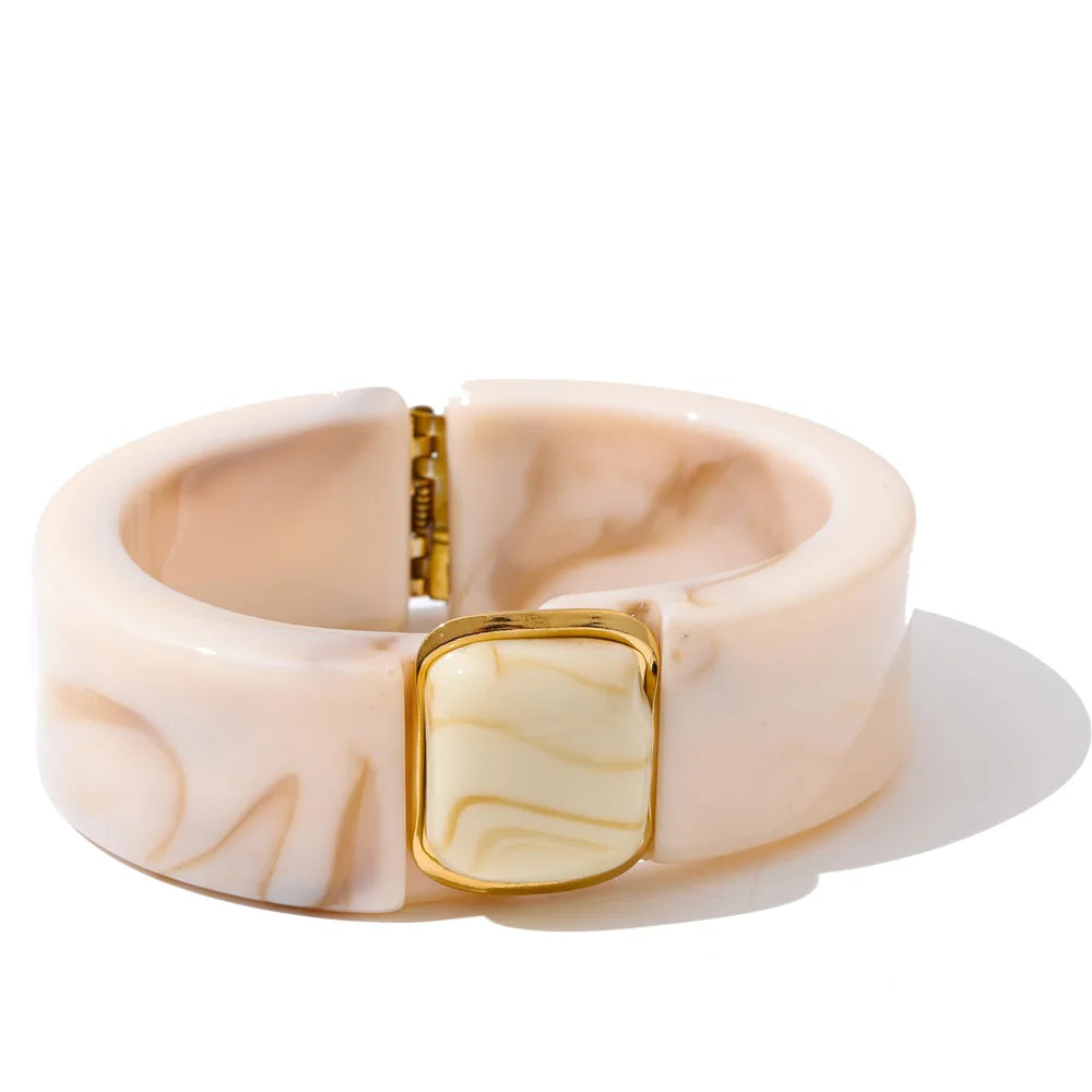 Acrylic Gold Bangle Set