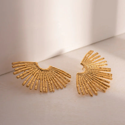 Hollow Gold Pendant Earrings