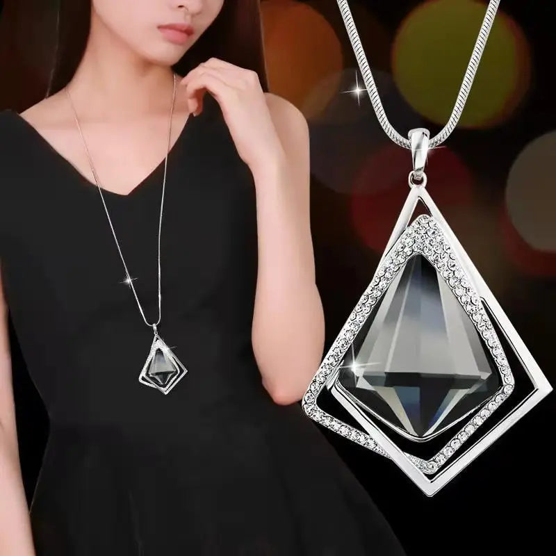 Women’s Long Pendant Necklace