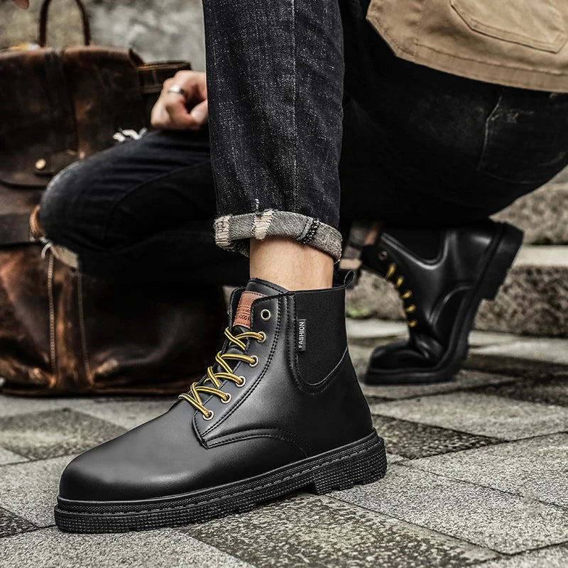 MaiJiaKa Flat-Heel Leather Boots