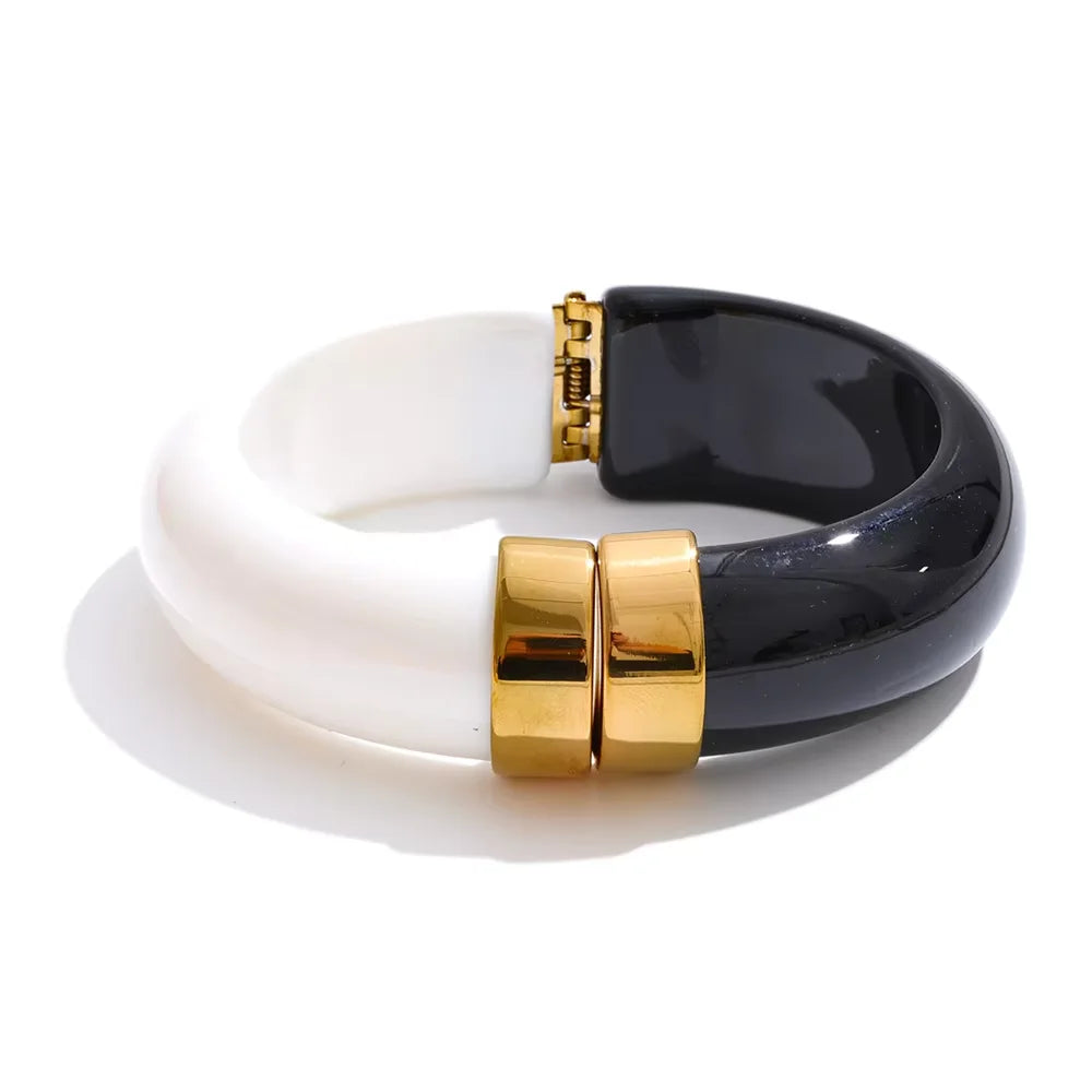 Acrylic Gold Bangle Set