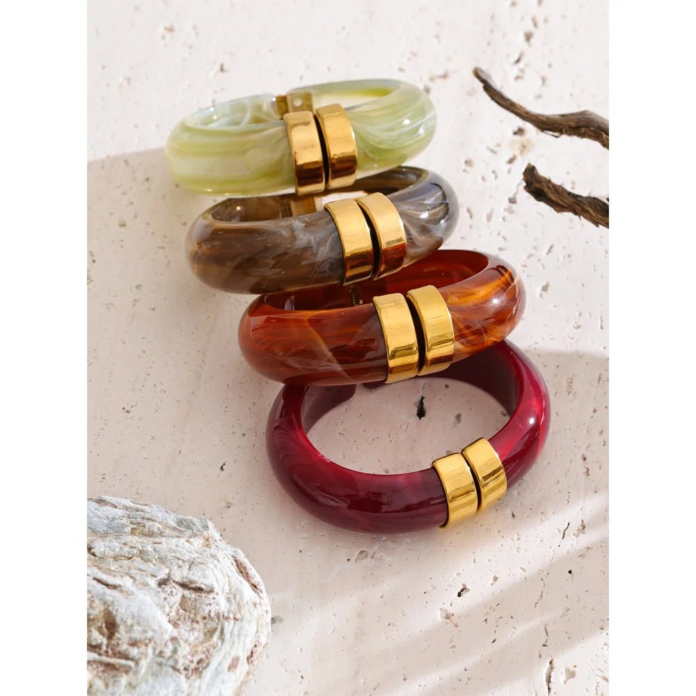 Acrylic Gold Bangle Set