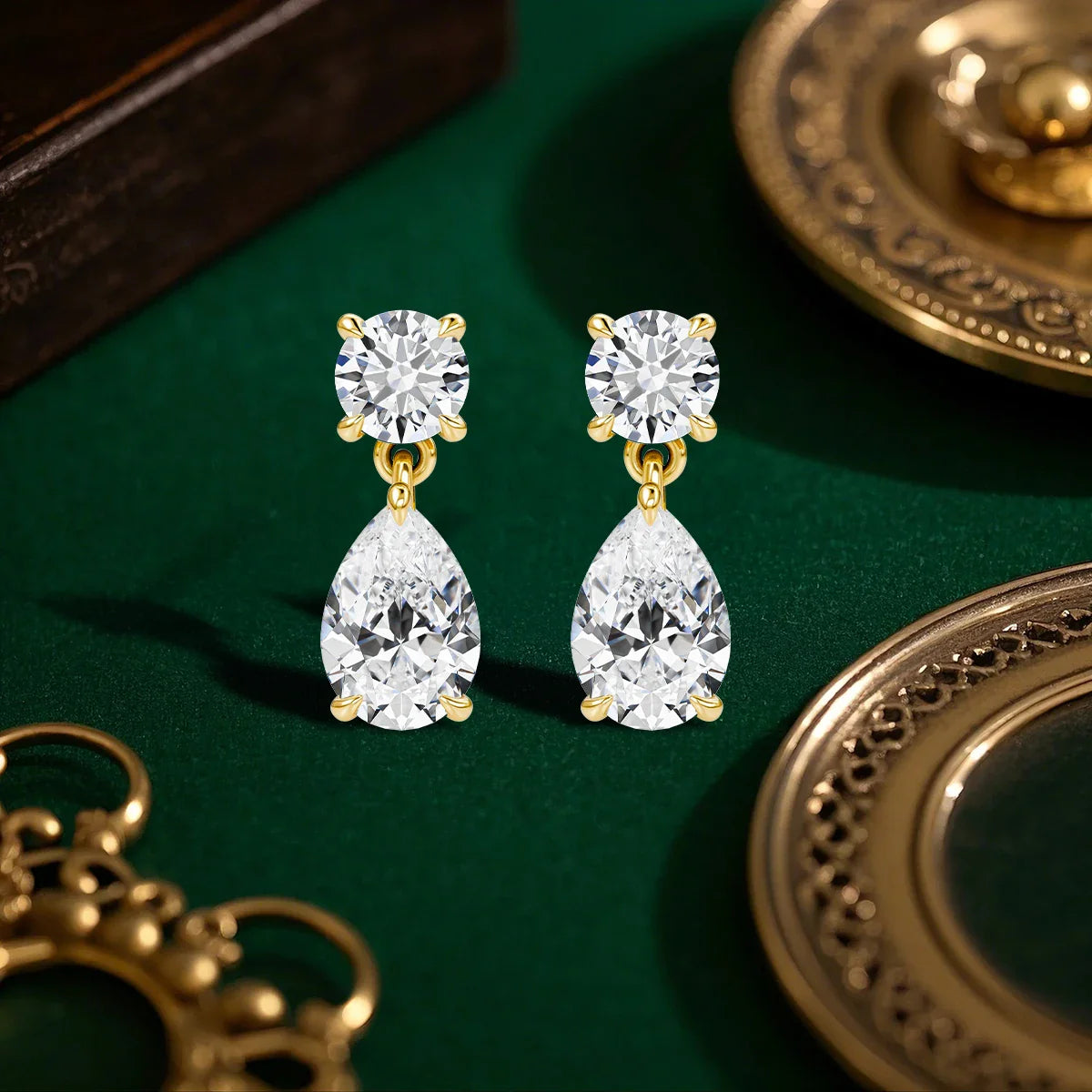 Women’s Waterdrop Moissanite Earrings
