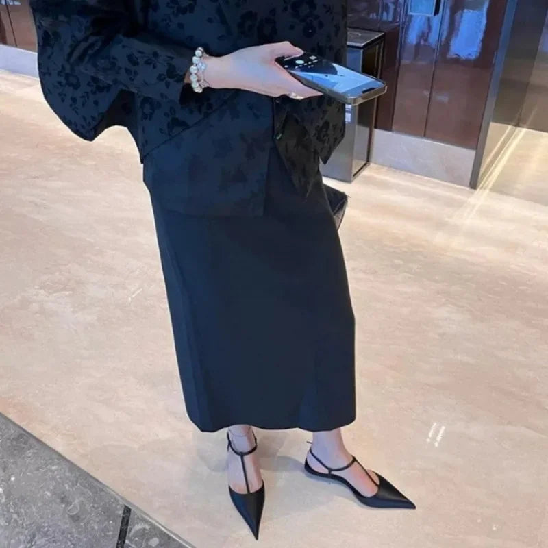 Elegant Pointed Heel Pumps