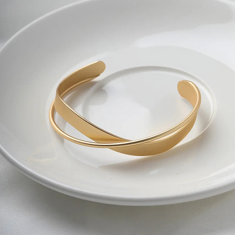 Geometric Link Reminder Bracelet