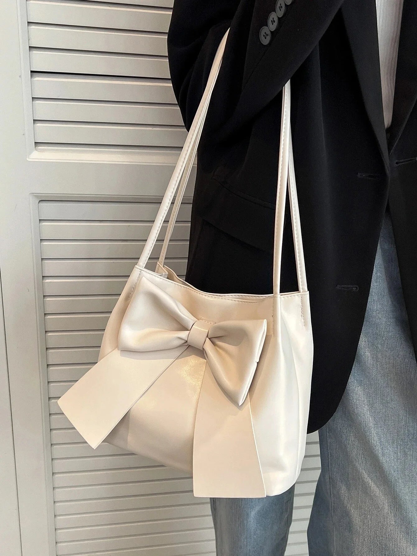 Fashionable Bow Knot Shoulder Bag
