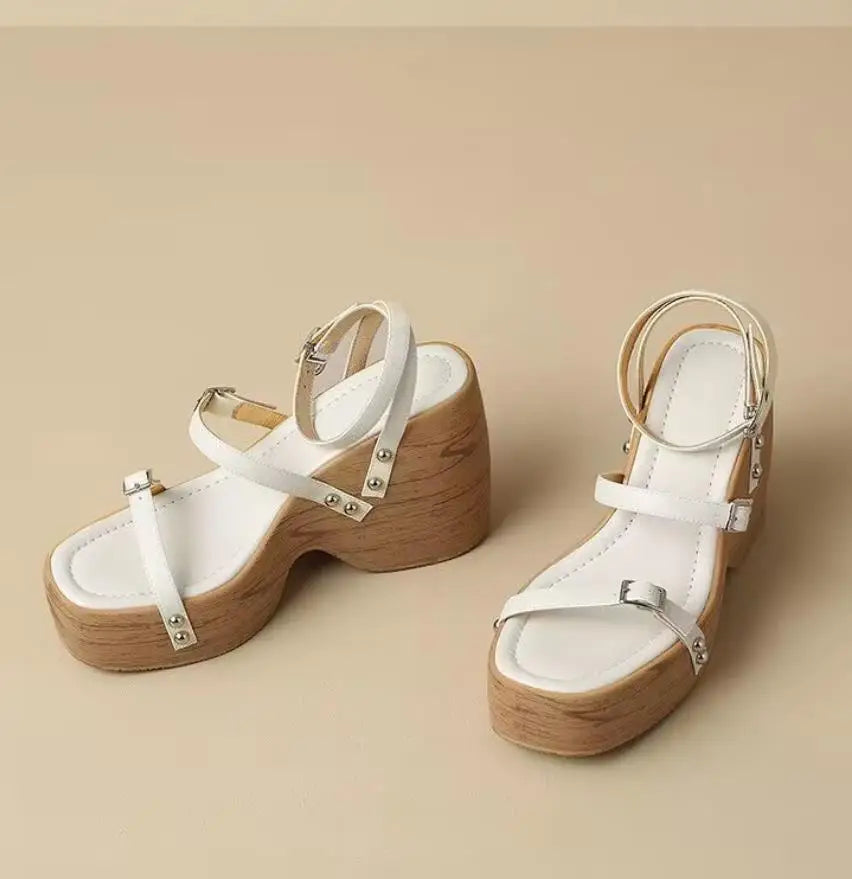 Women Cross Strap Platform Sandals