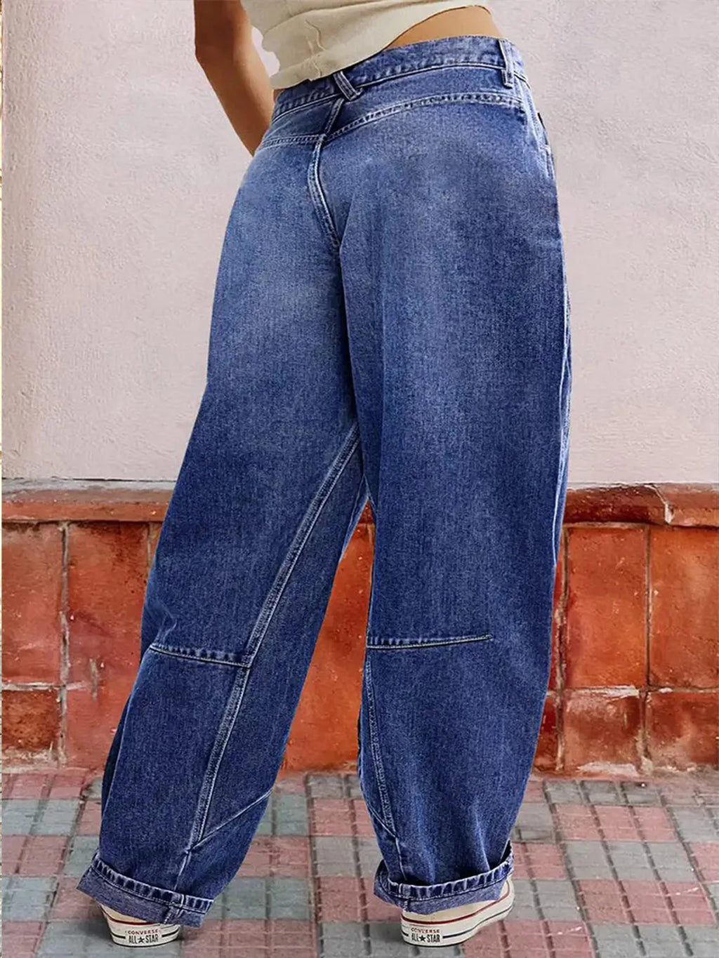 Curved-Splicing Vintage-Wash Jeans