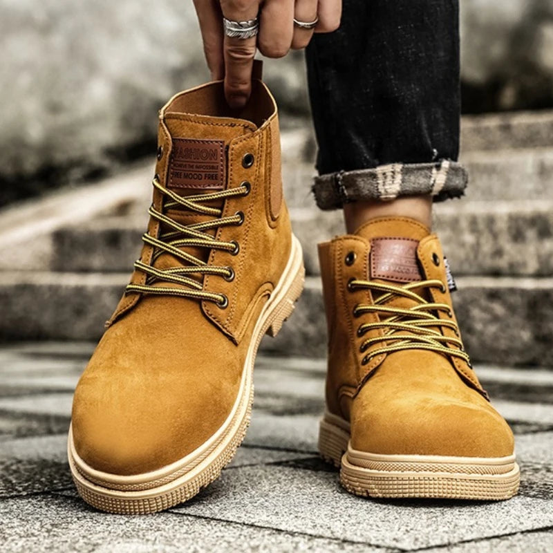 MaiJiaKa Flat-Heel Leather Boots
