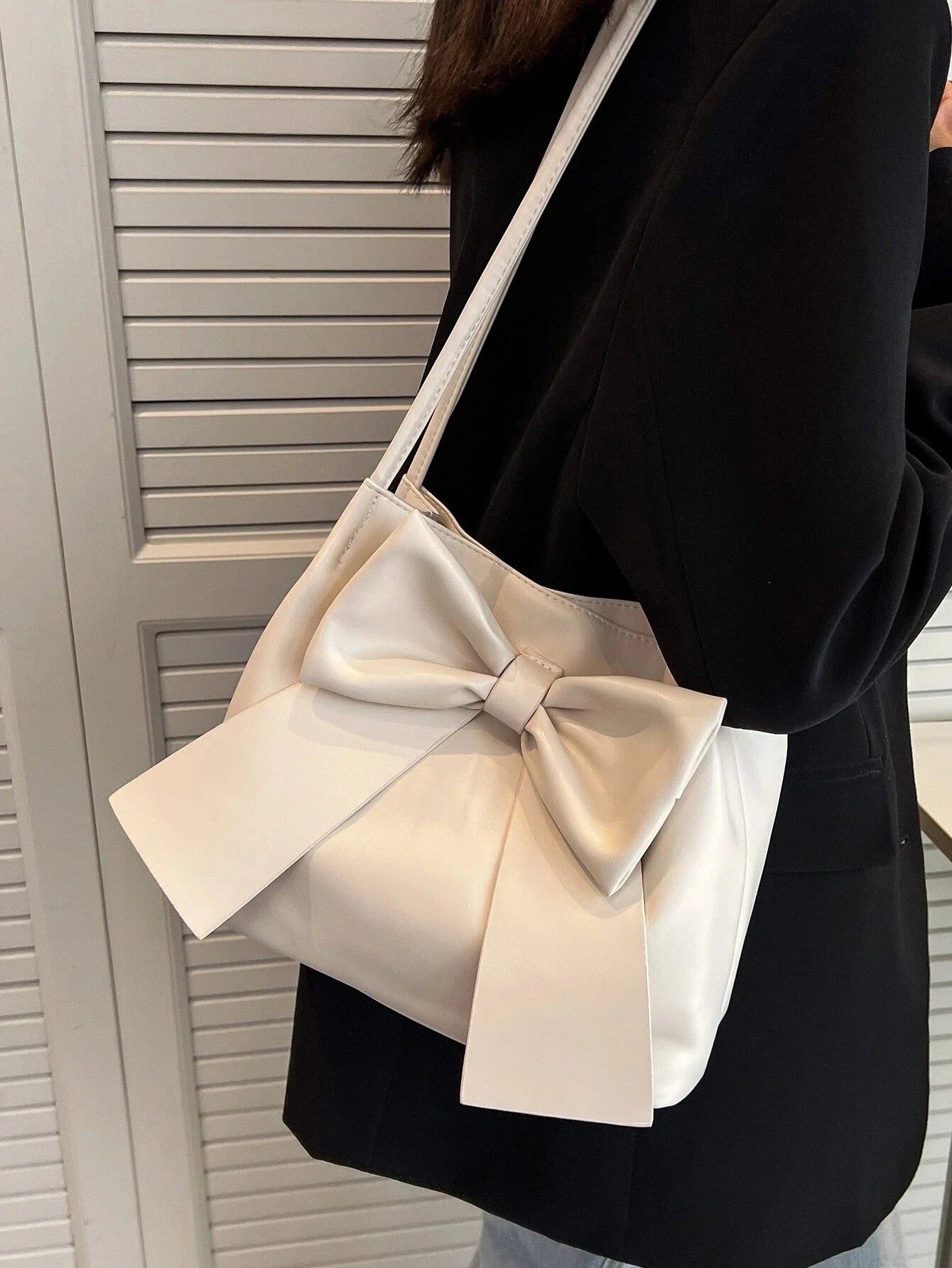 Fashionable Bow Knot Shoulder Bag