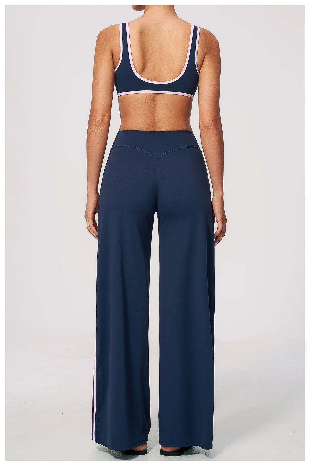 Nylon Striped Sleeveless True-To-Size Fit Two-Piece Yoga Set