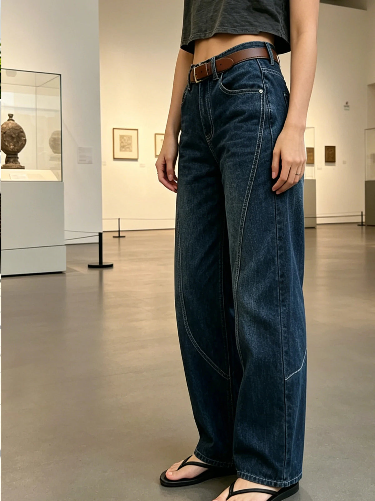 Curved-Splicing Vintage-Wash Jeans