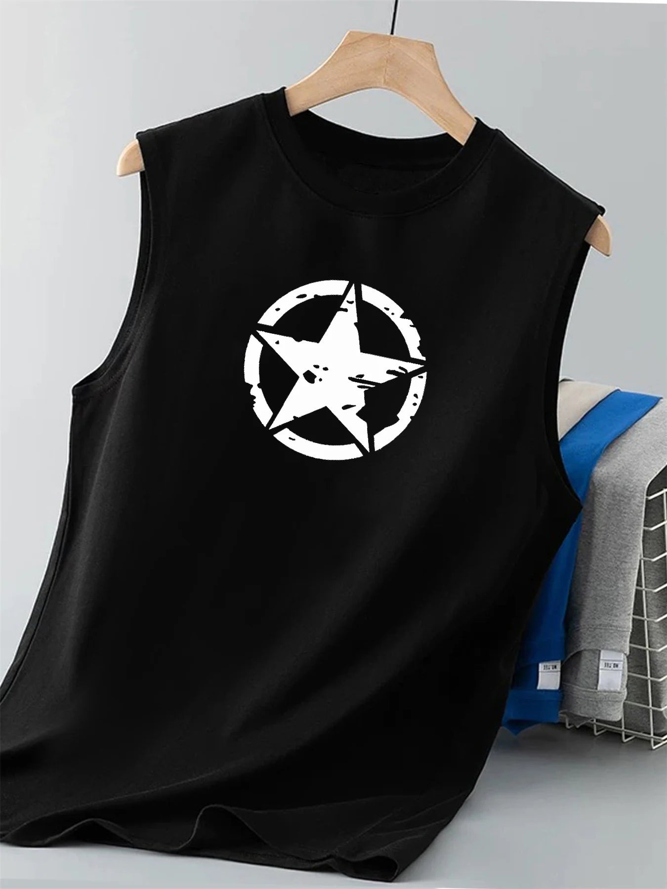 Five-Star Print Round-Neck Vest