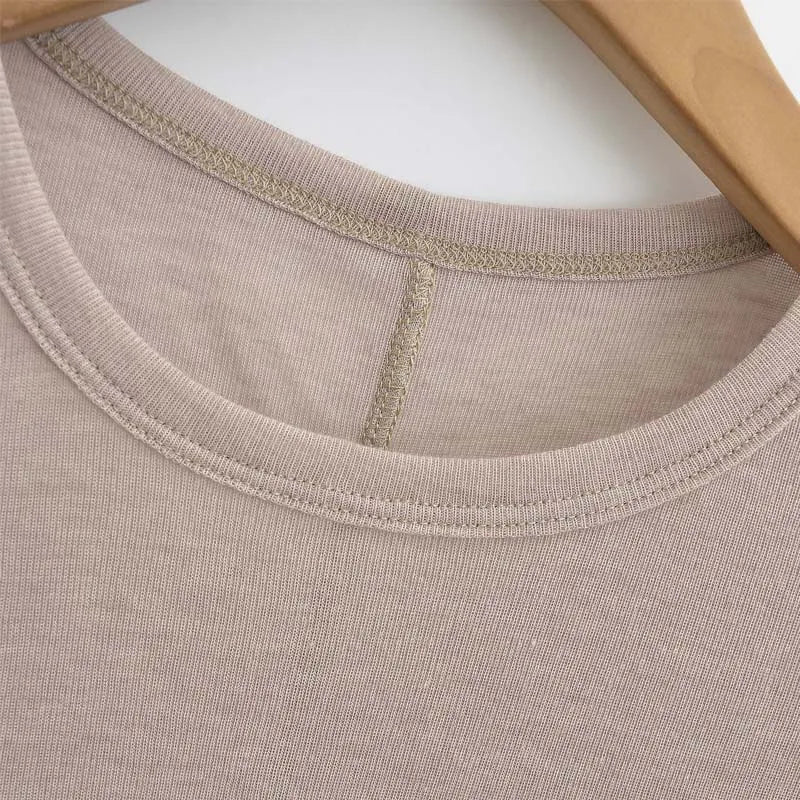Broadcloth Solid Crew Neck True-To-Size Fit Top