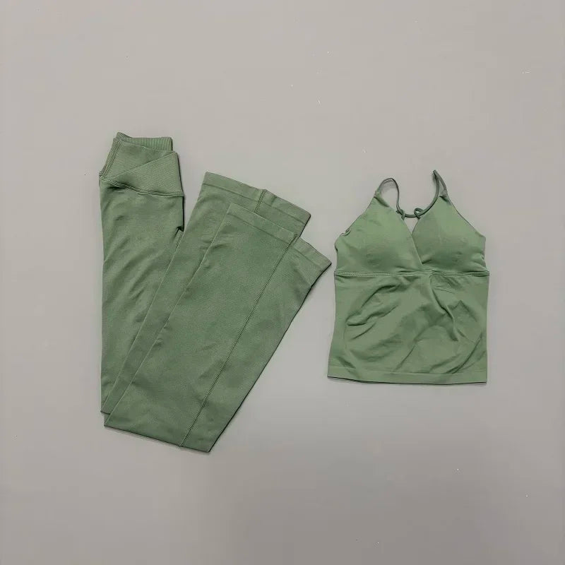 Nylon Solid Sleeveless True-To-Size Fit Two-Piece Yoga Set