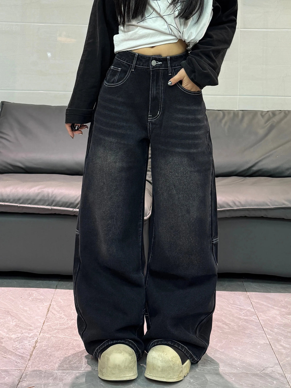 Spider-Web Embroidery Wide-Leg Jeans