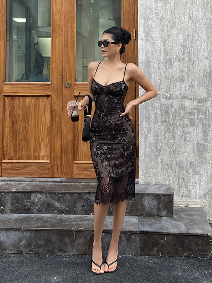 Elegant Lace Strap Bodycon Dress