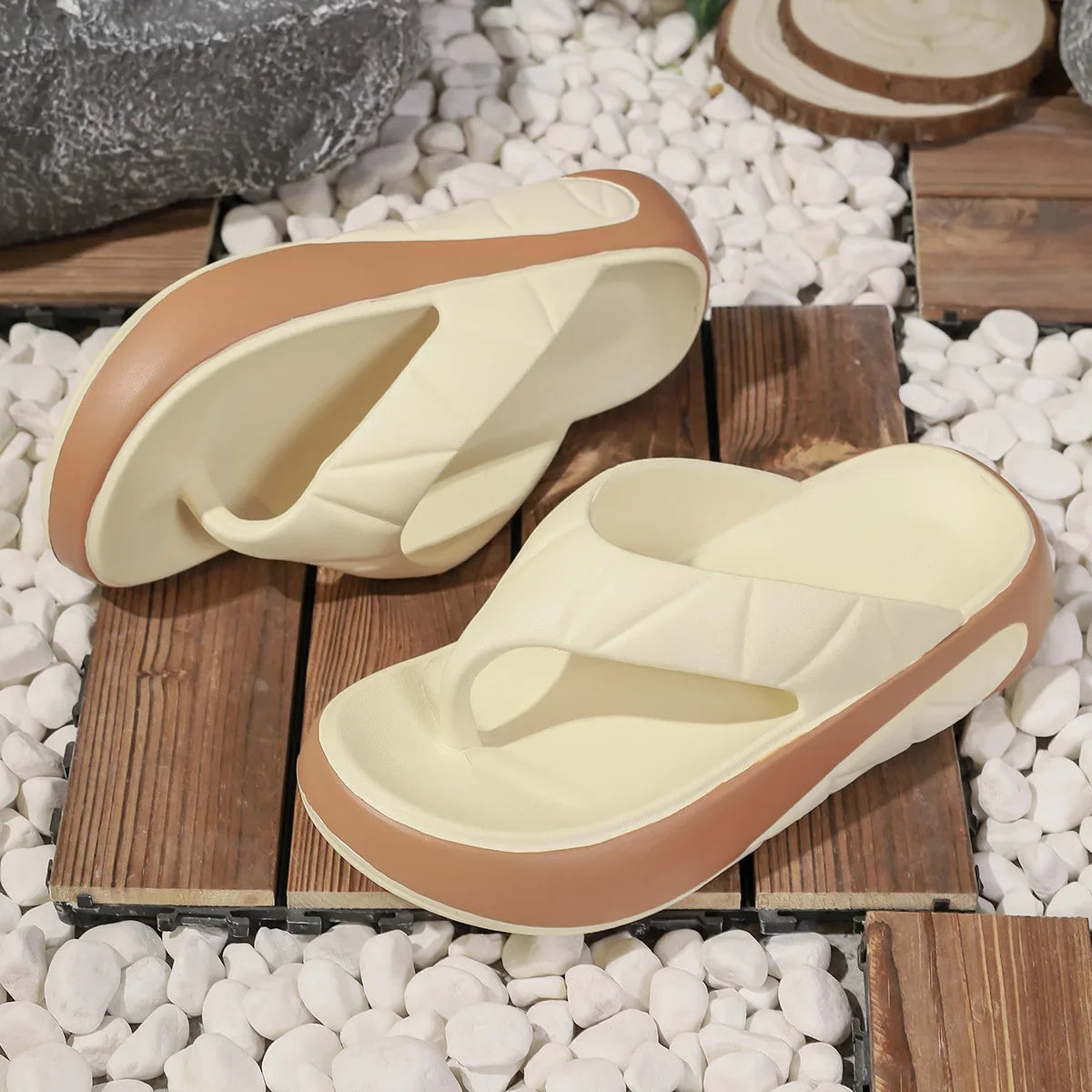 Women's Elevating Flip-Flops Sandals