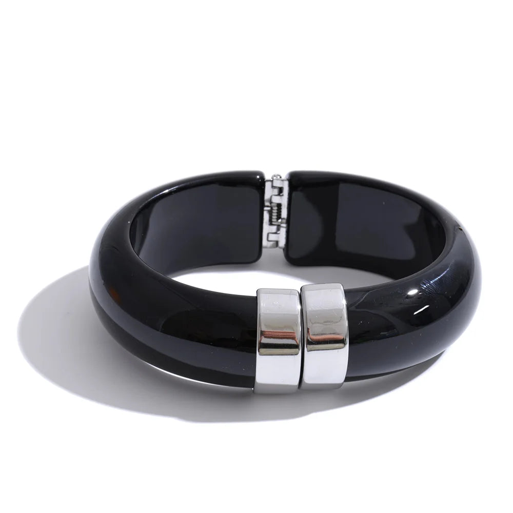 Acrylic Gold Bangle Set