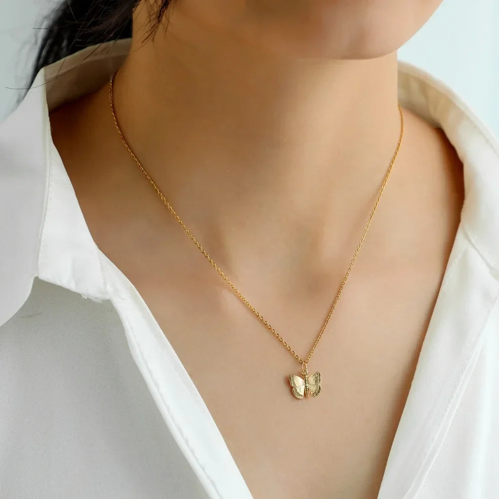 Insect Pendant Snake Necklace