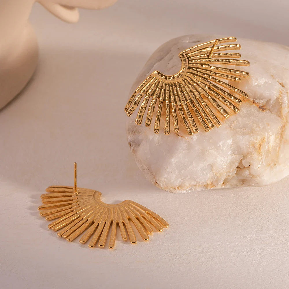 Hollow Gold Pendant Earrings