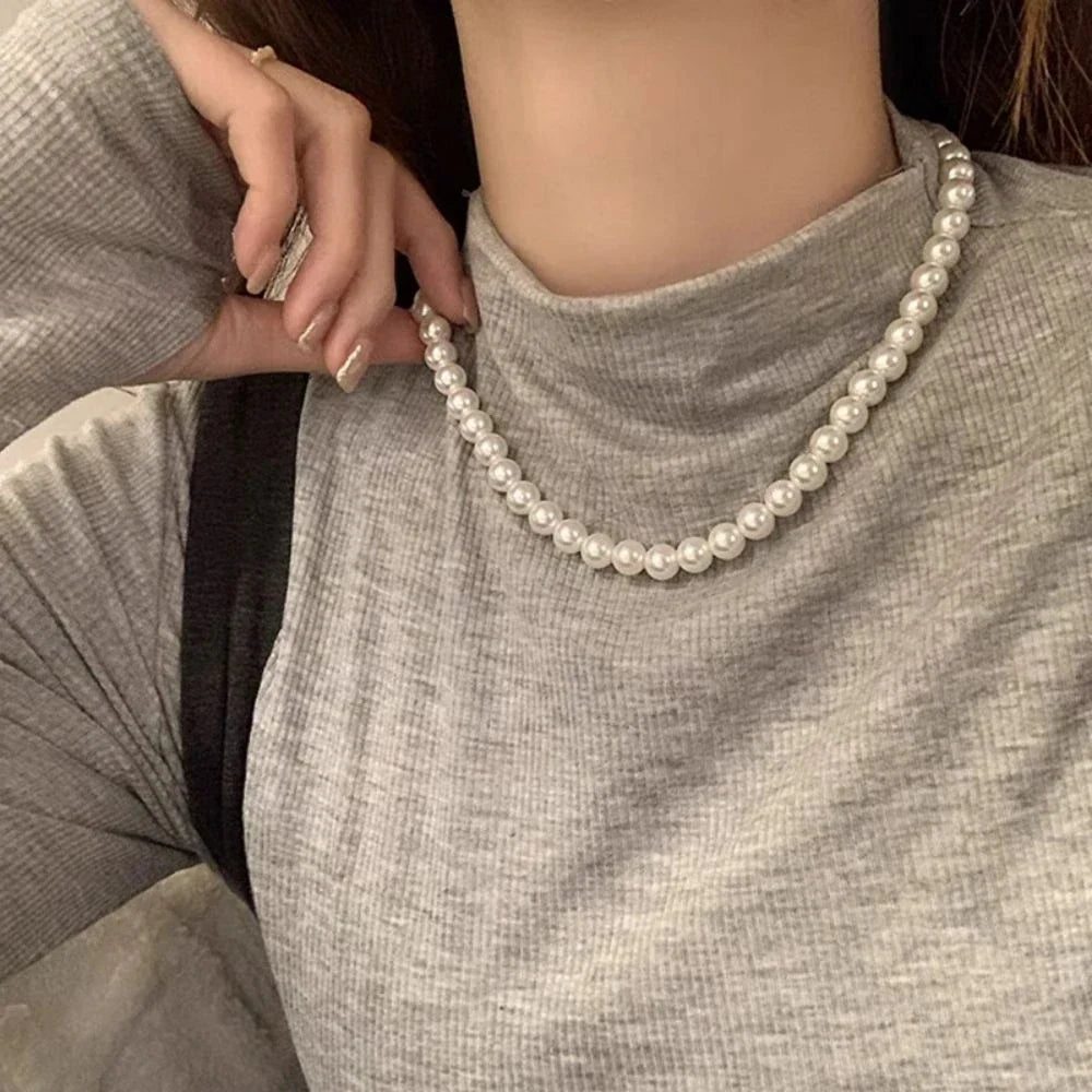 Fashionable Pearl Love Necklace