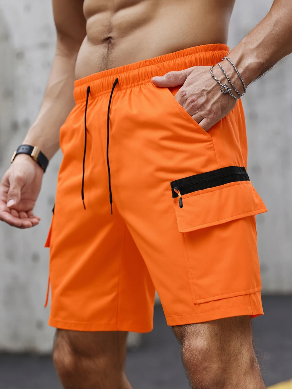 Big Pocket Elastic Cargo Shorts