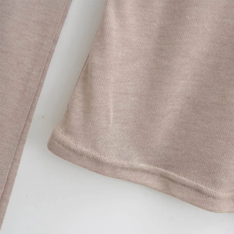 Broadcloth Solid Crew Neck True-To-Size Fit Top