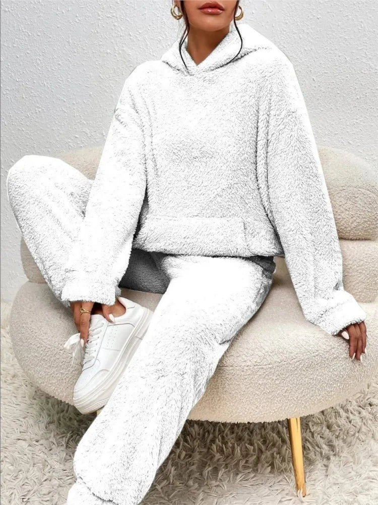 Women’s Plush Hooded Sweatshirt & Trousers 2-Piece Set