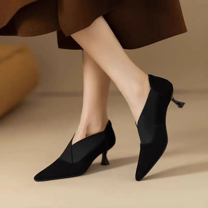 Elegant Pointed Heel Pumps
